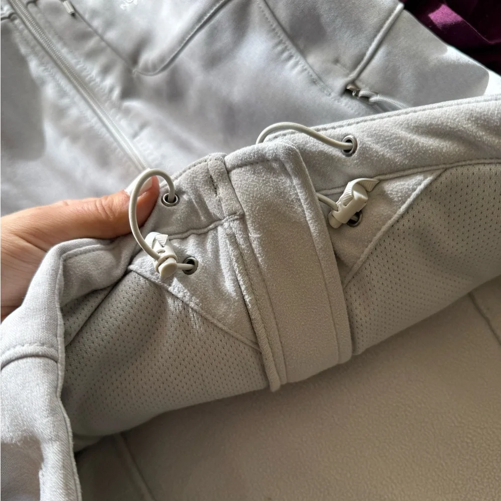 The North Face Apex Bionic women's soft shell jacket in light grey XS‎